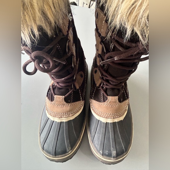 WindRiver Women’s Fluffy Top Winter Boots (Women’s 7-8) - Picture 4 of 4